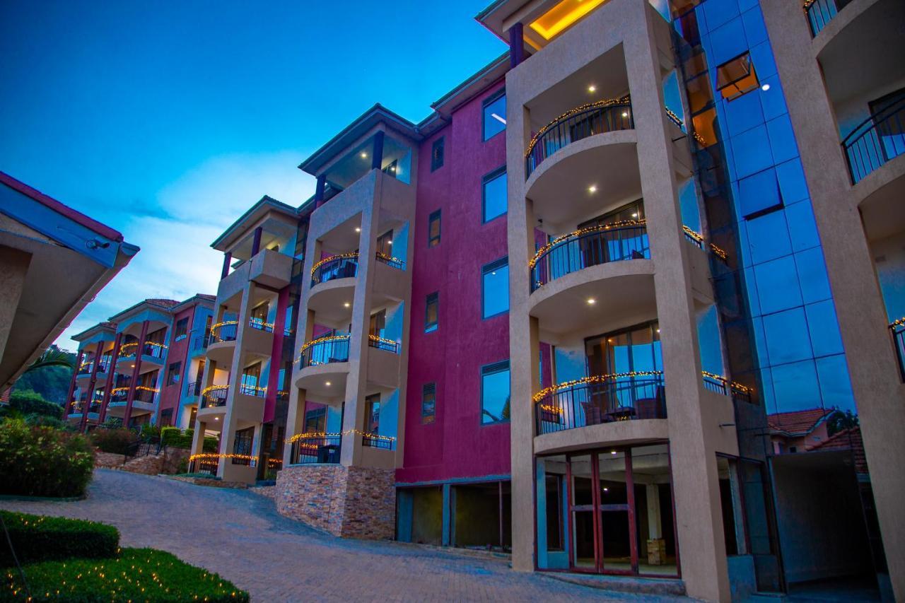 Bon Bini Residence คัมพาลา ภายนอก รูปภาพ