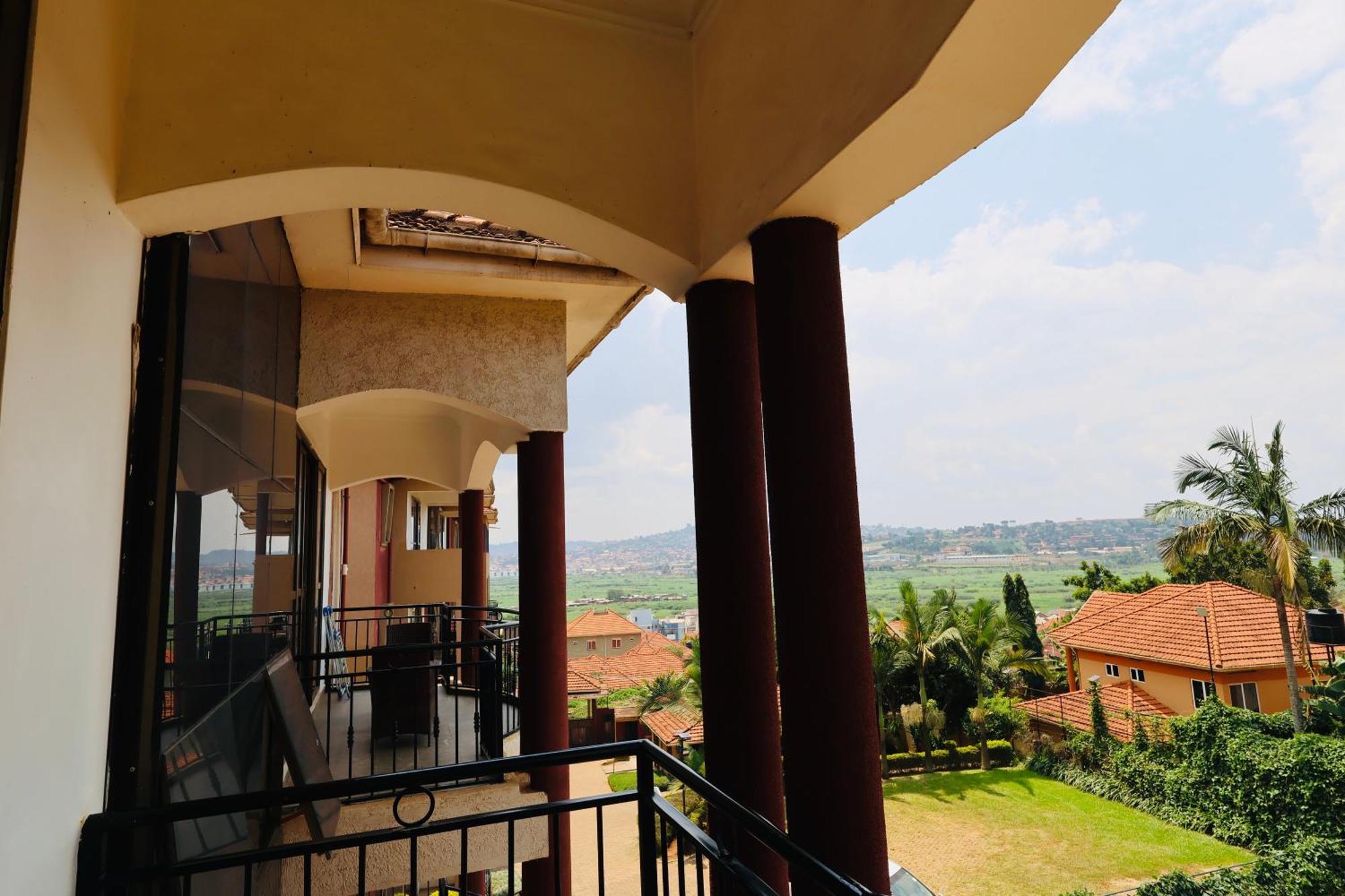 Bon Bini Residence คัมพาลา ภายนอก รูปภาพ