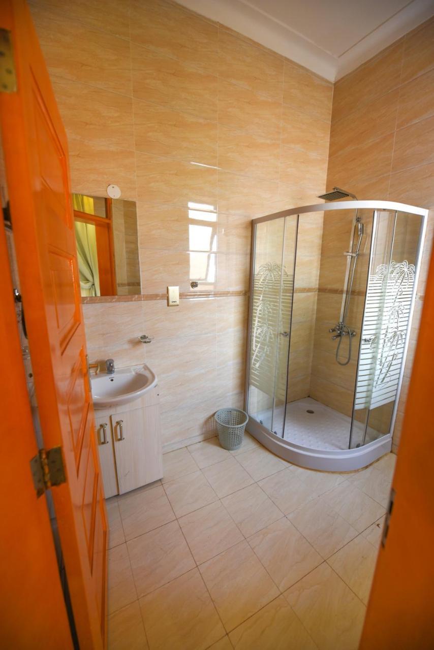 Bon Bini Residence คัมพาลา ภายนอก รูปภาพ